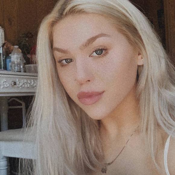 __nicolee___